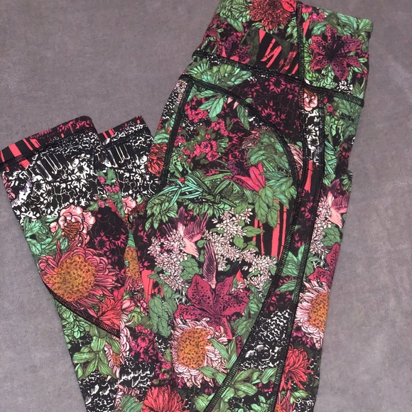 Lululemon lux material - Picture 1 of 1